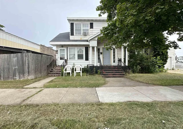 1112-n-1st-avenue-escanaba-mi-49829/hzid_c69eb5ea