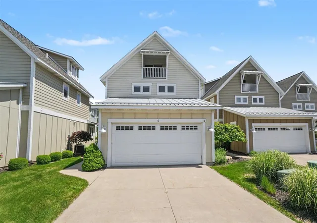 920-w-savidge-st-6-spring-lake-mi-49456/hzid_dc6057d1