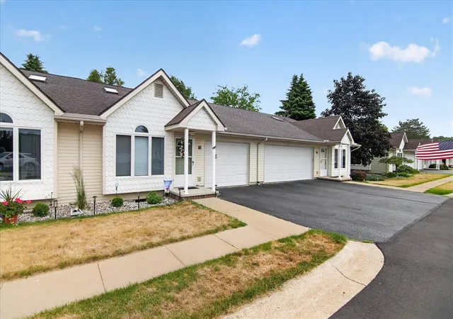 729-clark-st-38-tecumseh-mi-49286/hzid_247c16f3