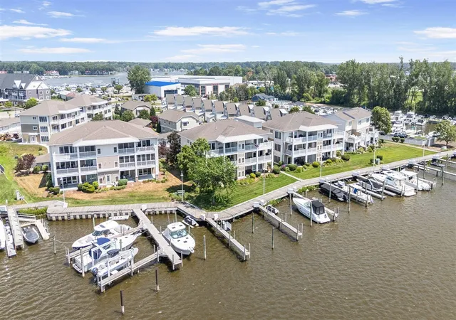 930-w-savidge-st-20-spring-lake-mi-49456/hzid_6c4b77b3