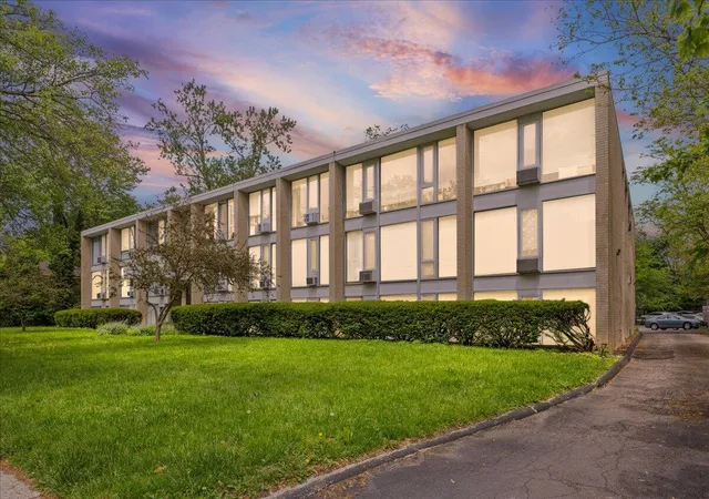 1531-packard-st-13-ann-arbor-mi-48104/hzid_eb451ffe