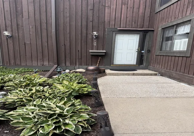 135-balmoral-ct-kalamazoo-mi-49006-4350/hzid_4a58a36b
