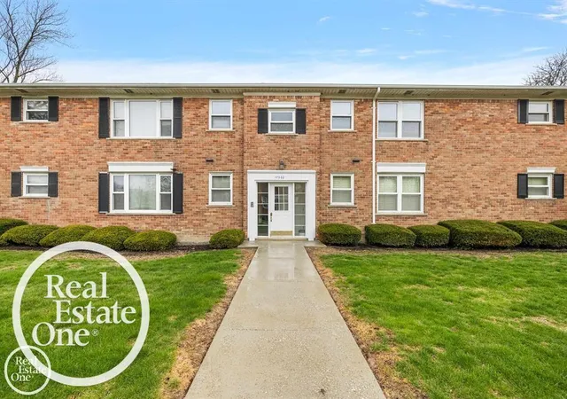 17560-mack-ave-10-grosse-pointe-mi-48230/hzid_b27bcb75