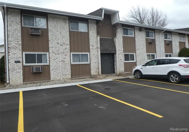 7482-woodview-st-4-westland-mi-48185/hzid_8289a13f