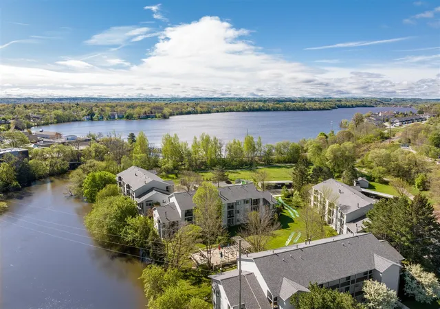 621-riverine-dr-205-traverse-city-mi-49684/hzid_d334cde3