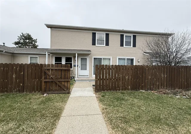 2884-roundtree-blvd-bldg-16-unit-105-ypsilanti-mi-48197/hzid_900cdb70