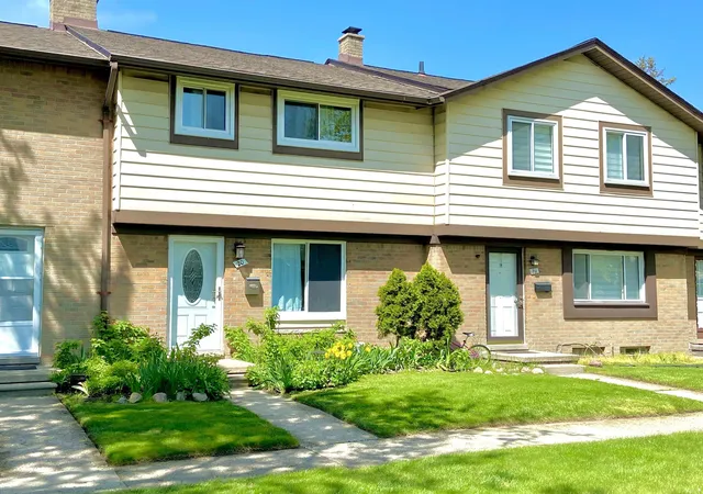8401-18-mile-rd-unit-20-sterling-heights-mi-48313/hzid_2f886709