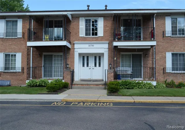 30789-shiawassee-rd-9-farmington-mi-48336/hzid_1ecdbf40