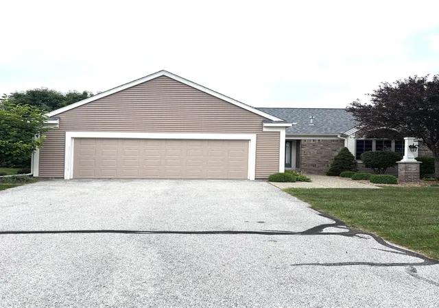 5660-firethorne-dr-bay-city-mi-48706/hzid_8b44aeb3