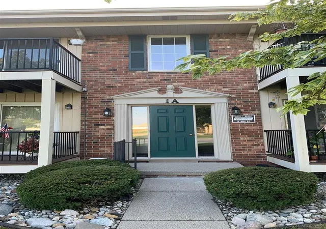 12090-15-mile-rd-40-entrance-1a-sterling-heights-mi-48312/hzid_4af71540