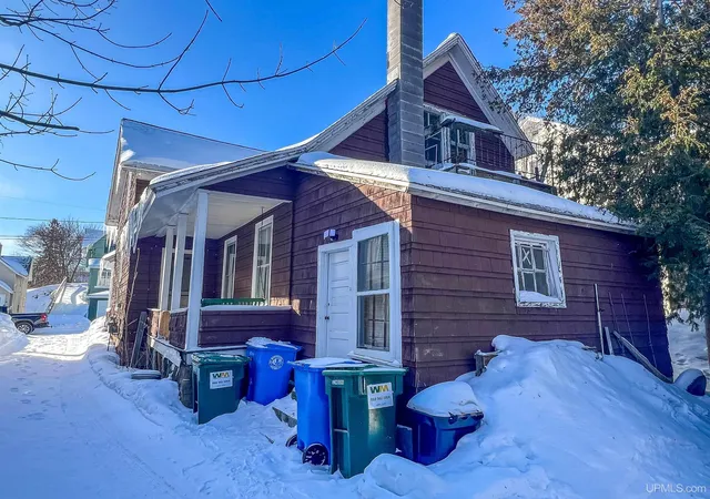 321-e-michigan-st-marquette-mi-49855/hzid_3ffce7b7