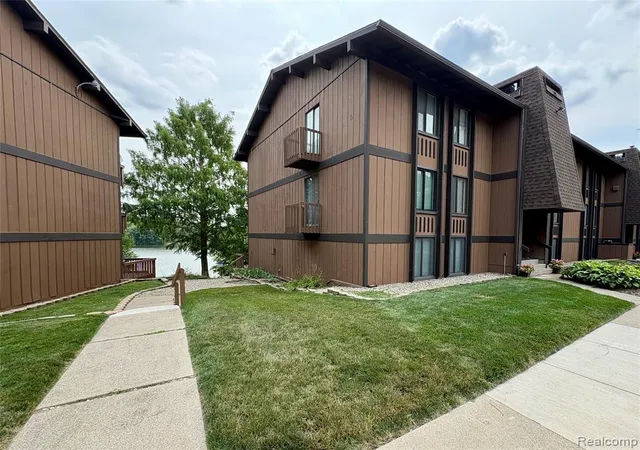 1736-grove-rd-102-ypsilanti-mi-48198-6657/hzid_9cfa92de