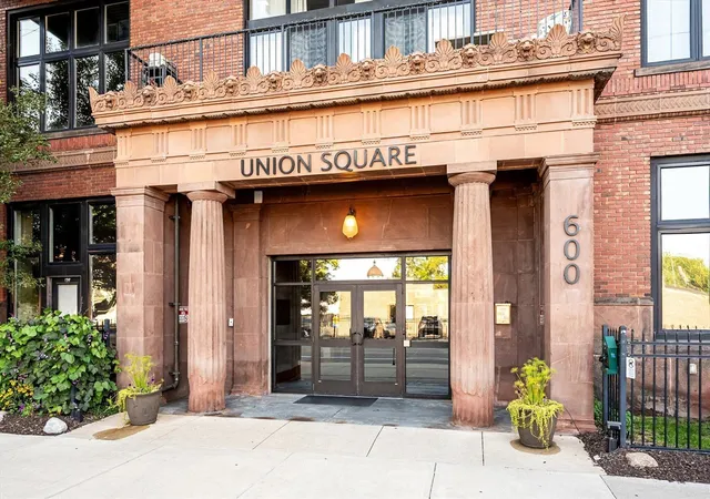 600-broadway-ave-224-grand-rapids-mi-49504/hzid_a0aebe3a