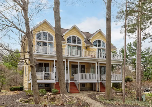 10501-pinecone-trl-43-south-haven-mi-49090-2161/hzid_ac4e2be0