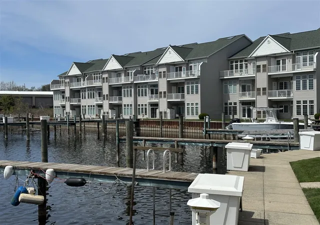 2411-lake-ave-36-muskegon-mi-49445-3363/hzid_ea891ce1