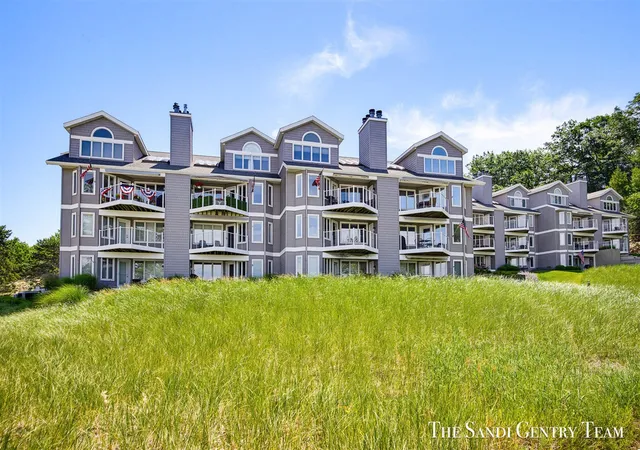 820-s-harbor-dr-5-grand-haven-mi-49417/hzid_9bd80ad0