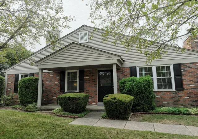 15810-cambridge-dr-clinton-township-mi-48038-1010/hzid_7cece391