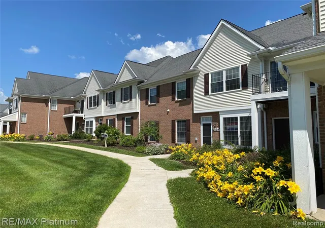 1105-s-rial-lake-dr-45-howell-mi-48843/hzid_b2a4755d