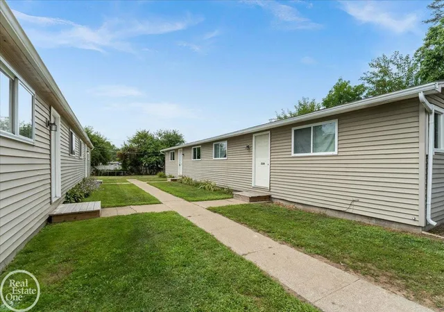 2317-2319-15th-street-port-huron-mi-48060/hzid_79540e07