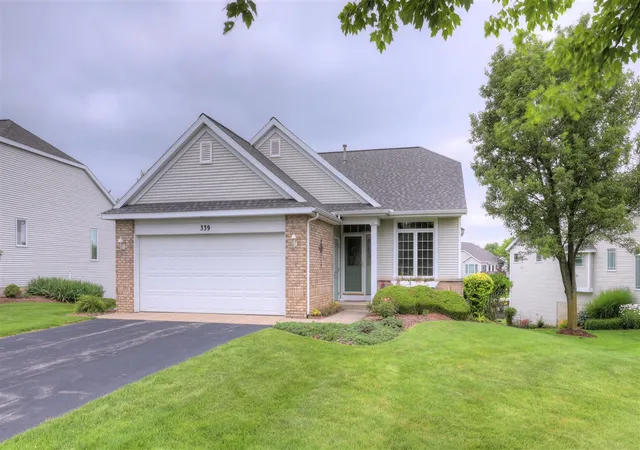 339-parkside-dr-39-zeeland-mi-49464/hzid_cb14fc3c