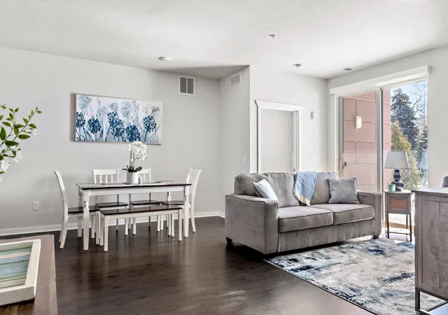 630-s-garfield-ave-118-traverse-city-mi-49686/hzid_d0443170