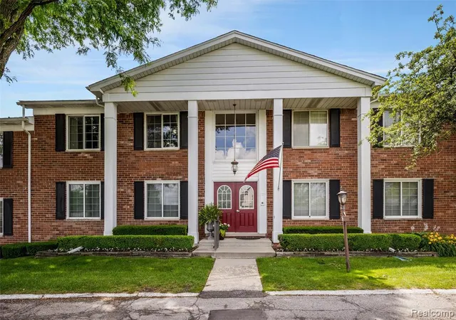 2426-mulberry-sq-55-bloomfield-hills-mi-48302/hzid_6fdc3e32