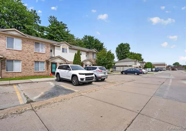 30336-wedgewood-cir-roseville-mi-48066-7705/hzid_bed5b234