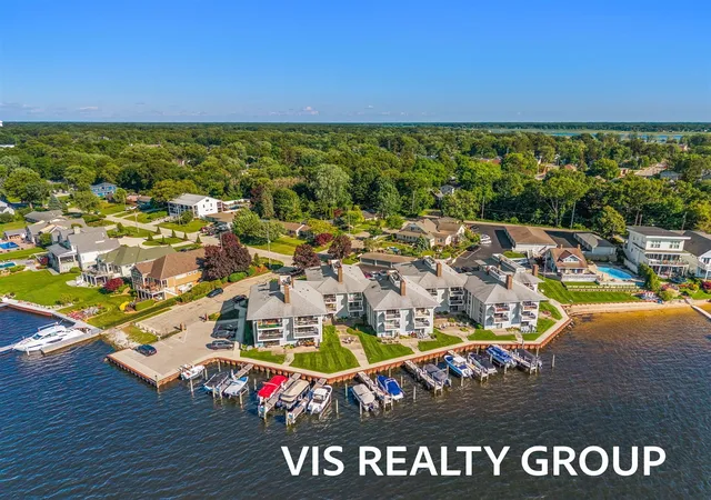400-lakeview-ct-8b-spring-lake-mi-49456/hzid_ed6ad75c