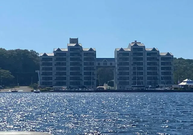 2964-lakeshore-dr-muskegon-mi-49441/hzid_54f74e73