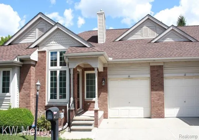 10-canfield-cir-5-dearborn-heights-mi-48127/hzid_5530e8e9