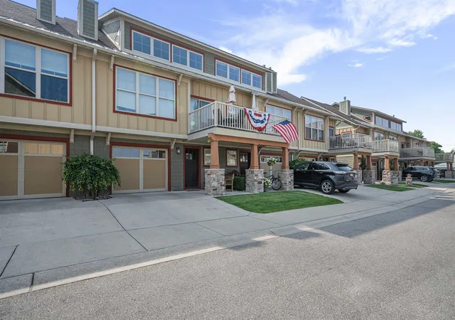 13802-s-w-bayshore-dr-traverse-city-mi-49684/hzid_129978d7