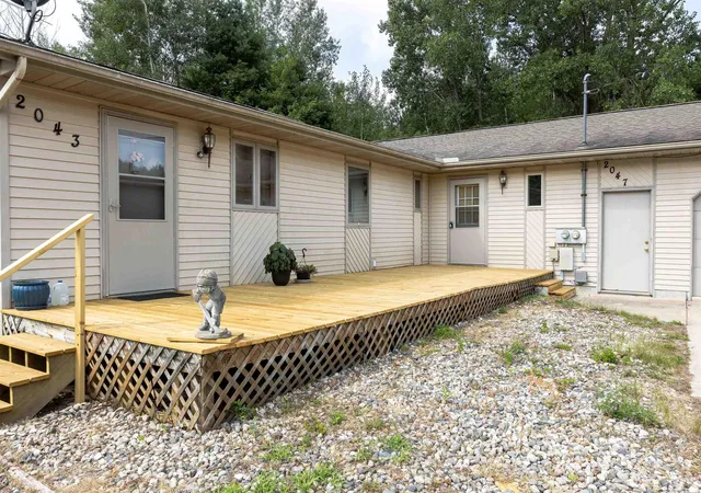 2043-2047-n-neiner-rd-sanford-mi-48657/hzid_2e9c5024