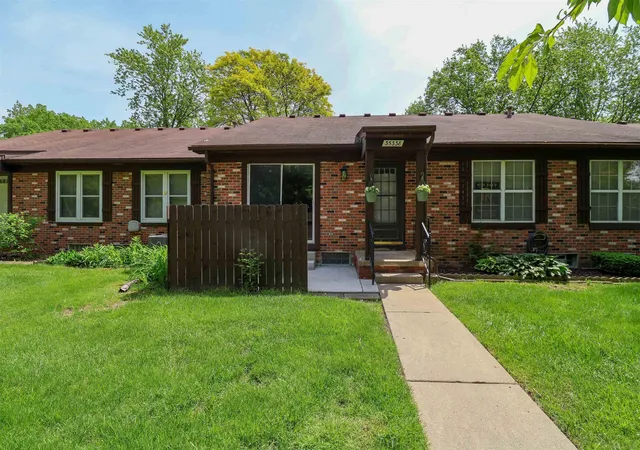 35338-bristlecone-dr-13-72-clinton-township-mi-48035/hzid_e1389548
