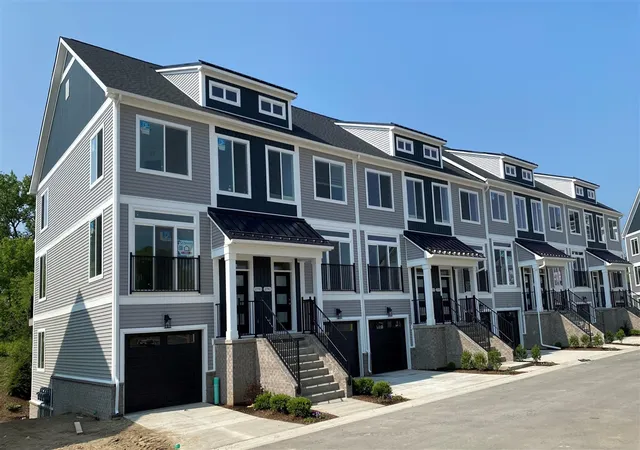 2793-bristol-rdg-dr-45-ann-arbor-mi-48105/hzid_768b0973