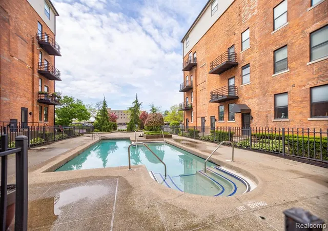 6533-e-jefferson-81-ave-326e-detroit-mi-48207/hzid_ed829f67