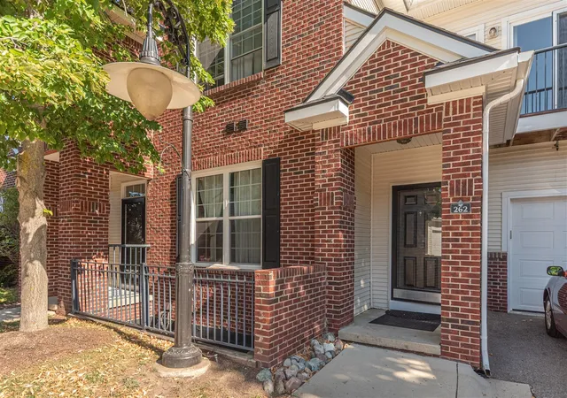 301-scio-village-ct-262-ann-arbor-mi-48103-9141/hzid_56287881