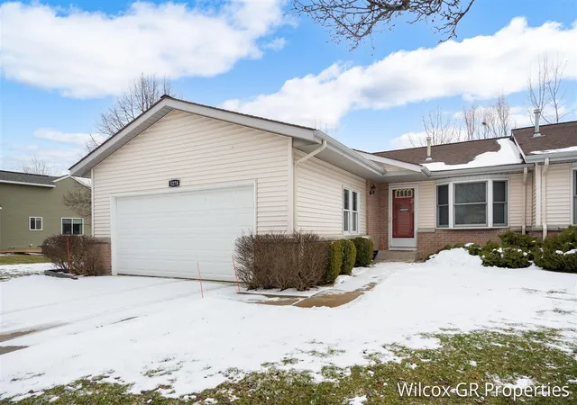 5278-swanwood-st-caledonia-mi-49316/hzid_44c1ac08