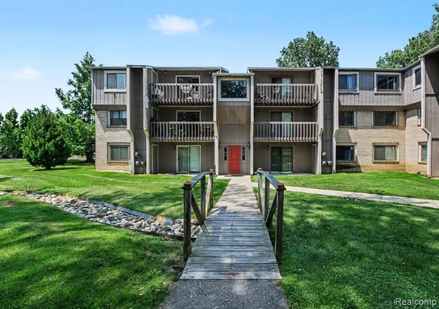 29890-w-12-mile-rd-rd-907-farmington-hills-mi-48334/hzid_0babc88d