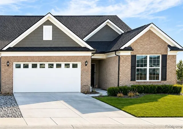 42791-arbor-dr-clinton-township-mi-48038/hzid_2e100be1