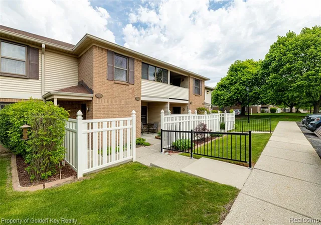 19625-northridge-dr-57-northville-mi-48167/hzid_285c5eb2