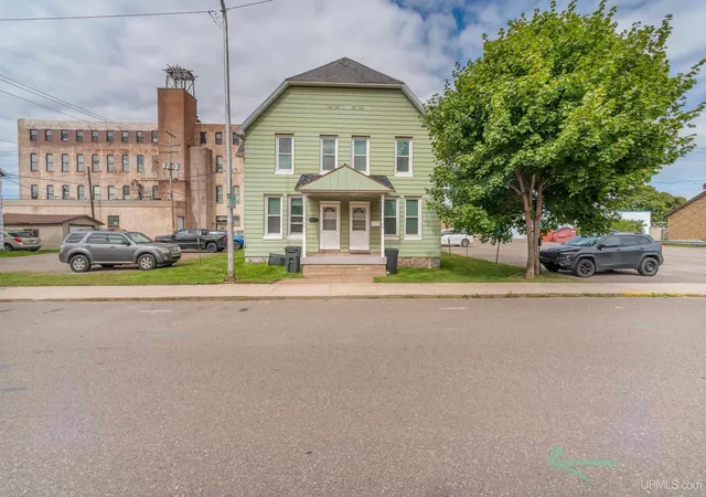 313-315-e-pearl-st-ishpeming-mi-49849/hzid_0926f1d5