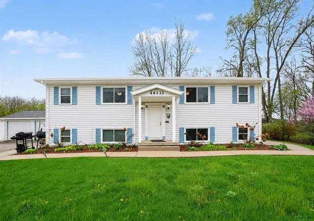 46131-s-lakeshore-dr-lawrence-mi-49064/hzid_1861b814
