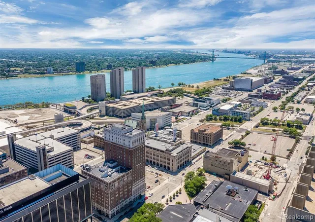 525-w-lafayette-blvd-16b-detroit-mi-48226/hzid_795bec5b