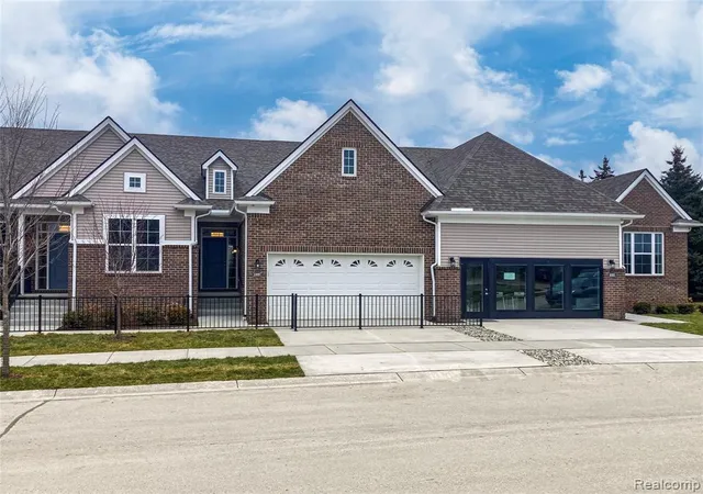 2239-chase-dr-106-howell-mi-48855/hzid_c45c07be