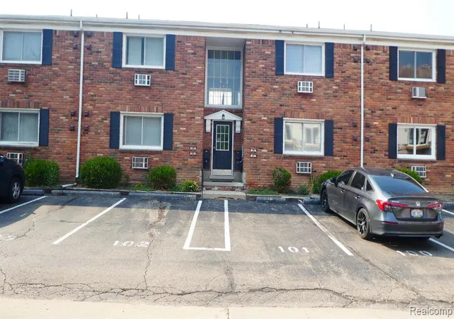 31831-grand-river-ave-99-farmington-mi-48336/hzid_363d1a98