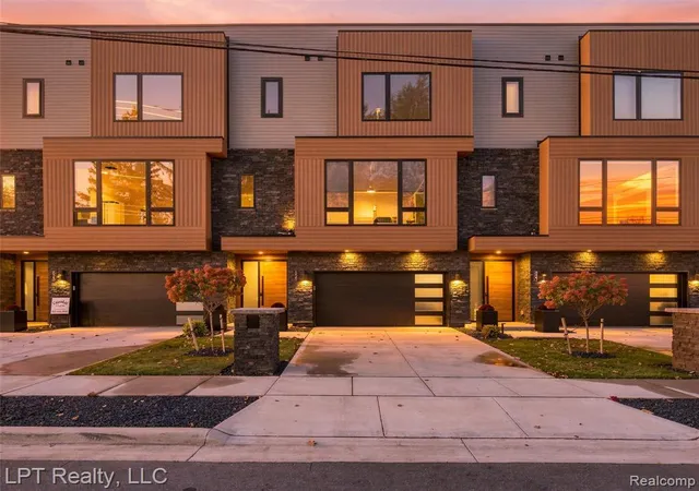 525-walnut-st-brighton-mi-48116/hzid_2c8e2cdd