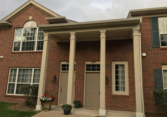 20209-chesapeake-cir-walled-lake-mi-48390/hzid_885a77b0