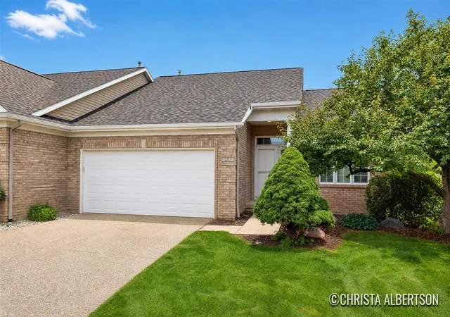 2555-gracepoint-ct-40-caledonia-mi-49316-7979/hzid_5059f0a0