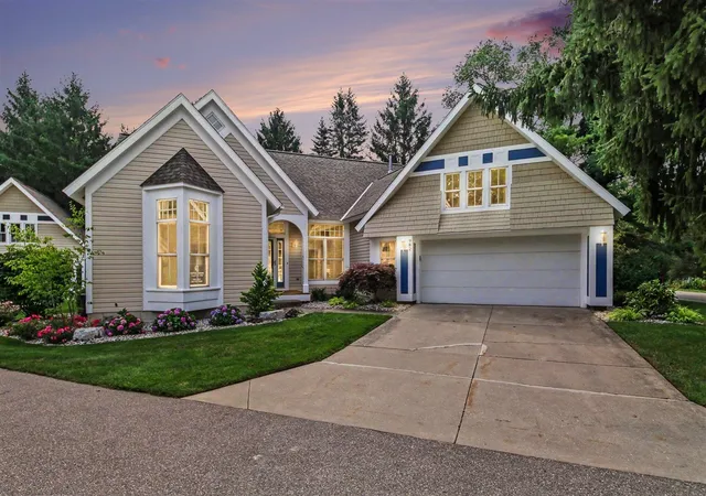 982-sunflower-ct-19-holland-mi-49424/hzid_4f2a5611