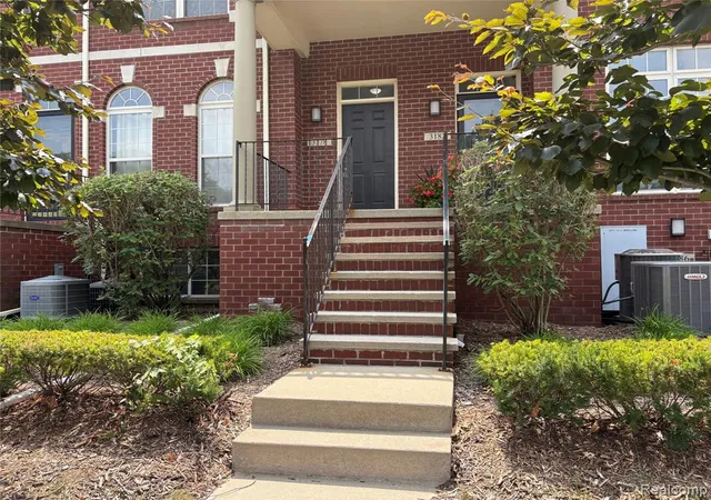 3178-camden-dr-83-troy-mi-48084/hzid_9bb81d6b